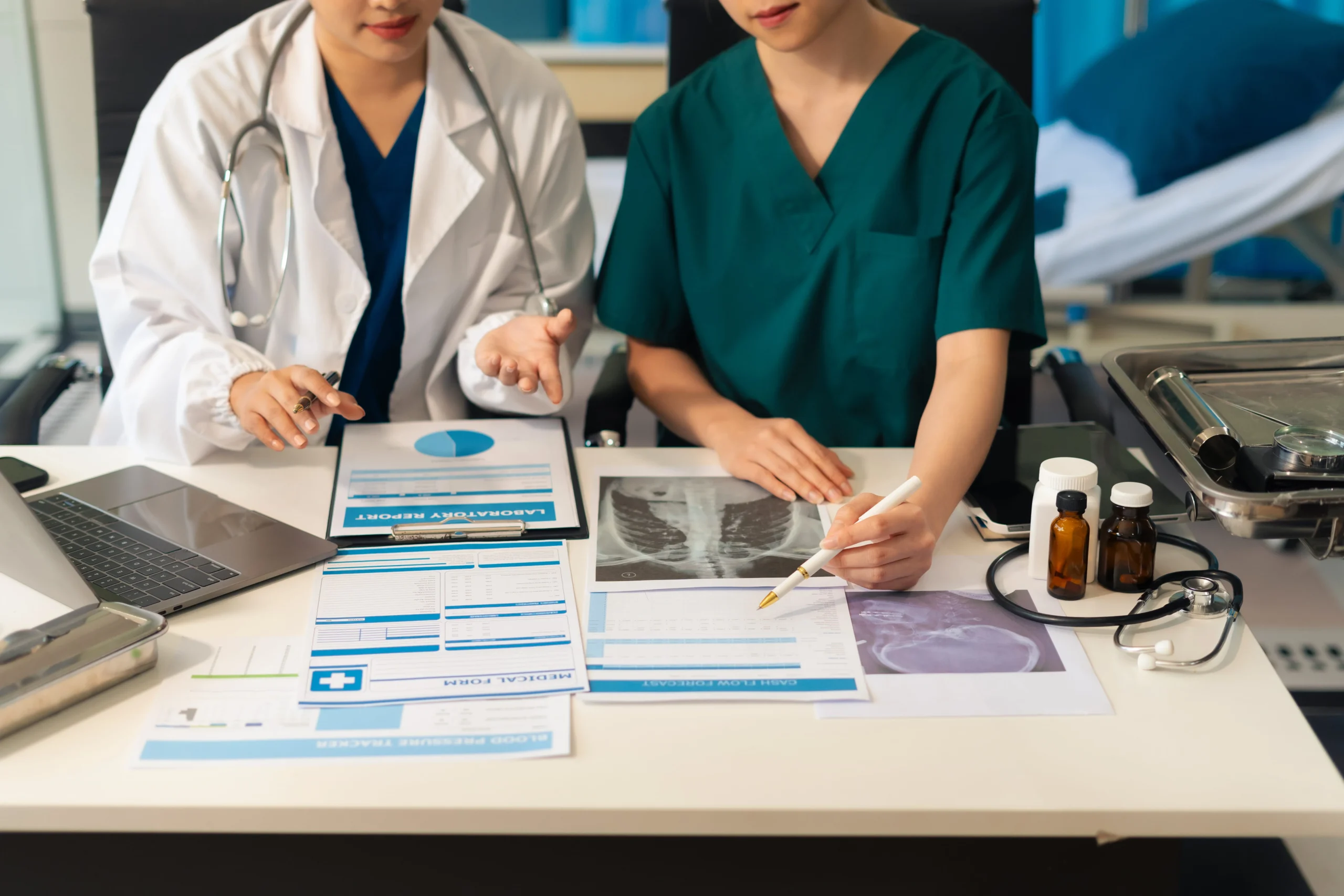 Internal Medicine vs Primary Care